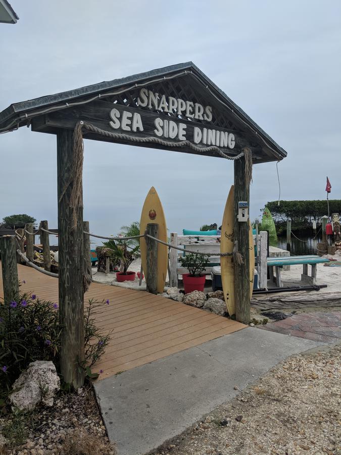 Snappers Key Largo Hotel Exterior photo